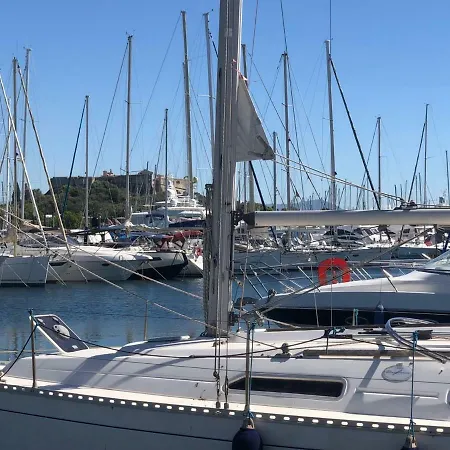 Holiday Avenue De Verdun * Antibes